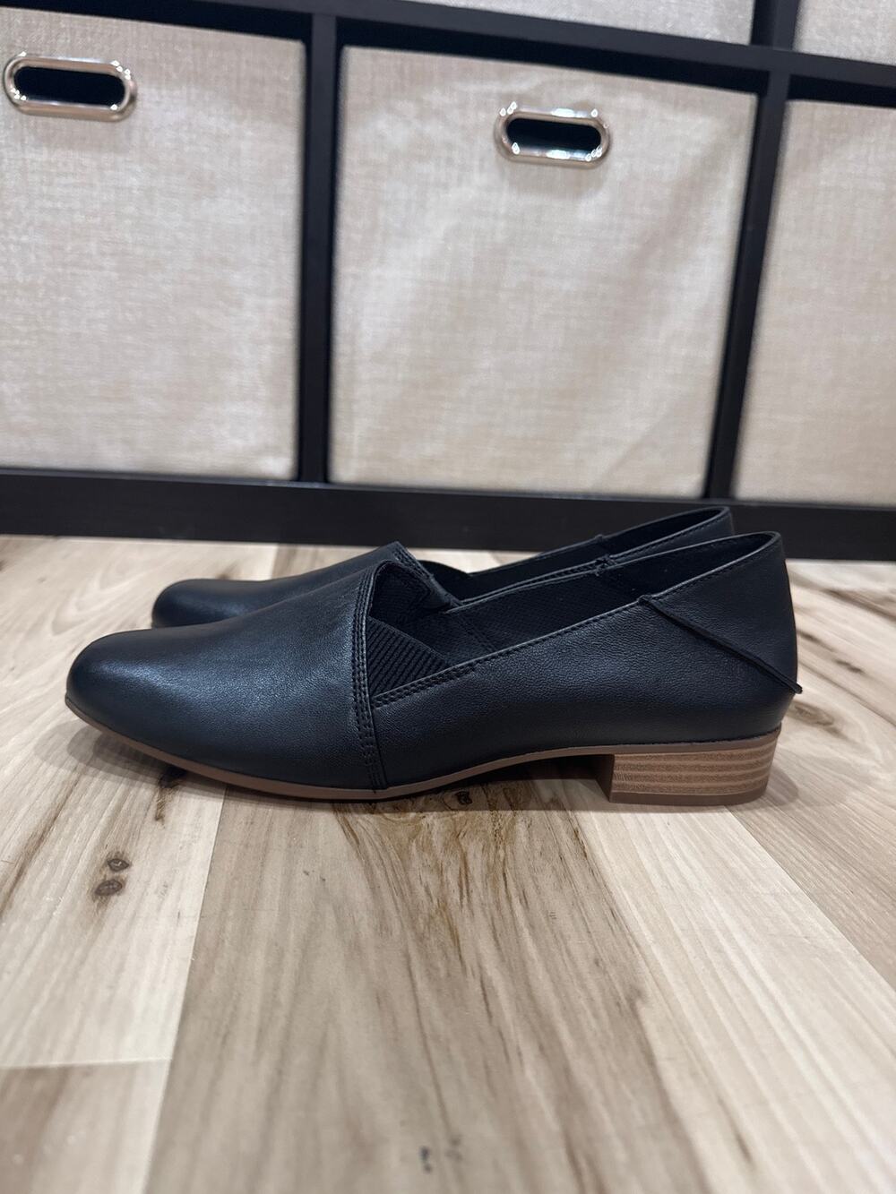 Clarks Juliet Palm Black Leather Slip-On Loafer Women's Size 9.5
